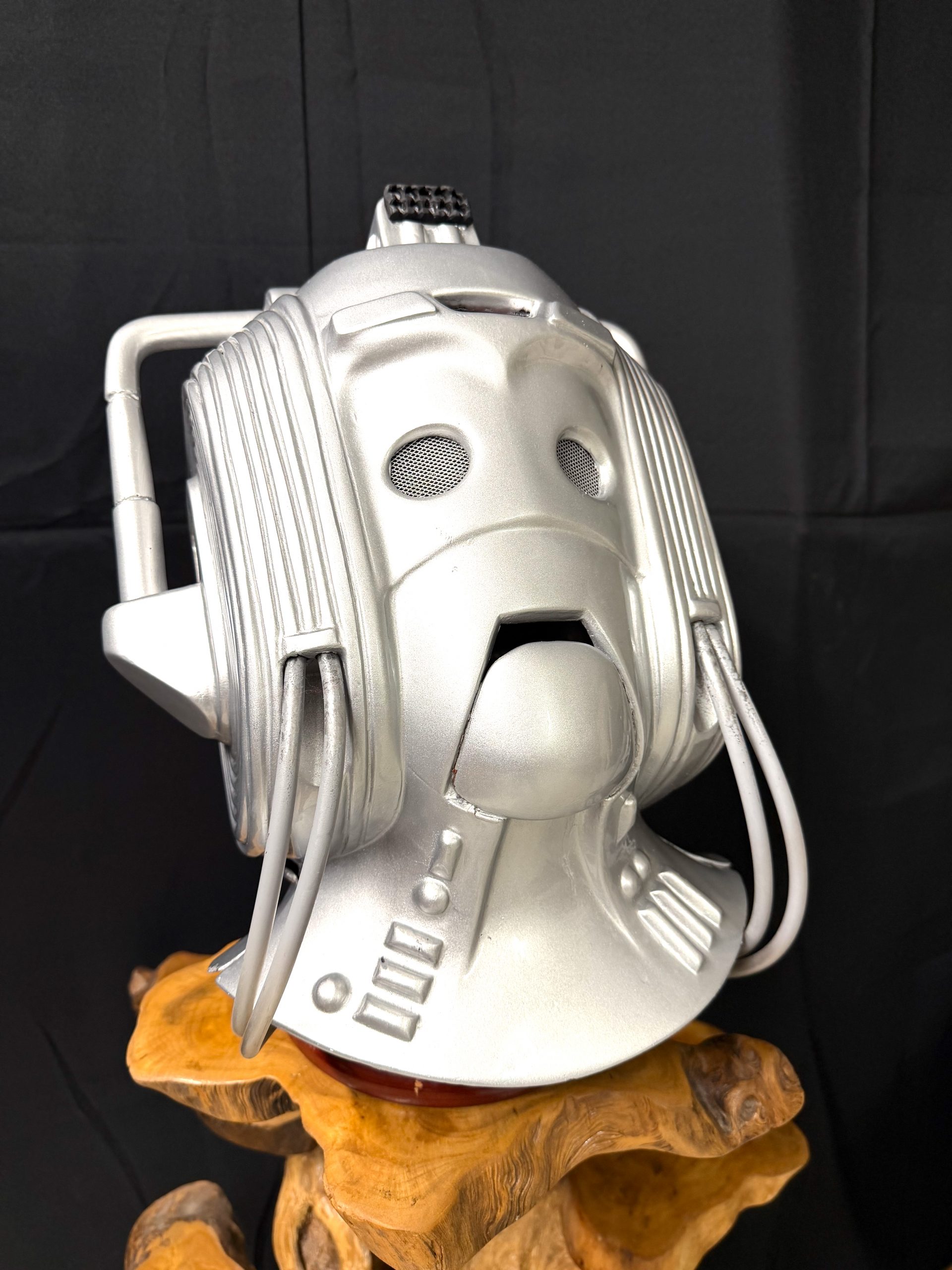 006 Cyberman head prop for hire